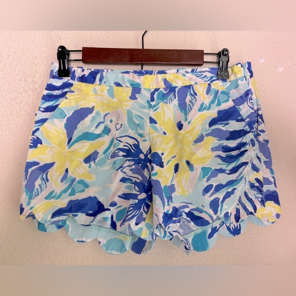 Lilly Pulitzer Magnolia Scalloped Shorts in Blue/Yellow Ylang Ylang Love 2